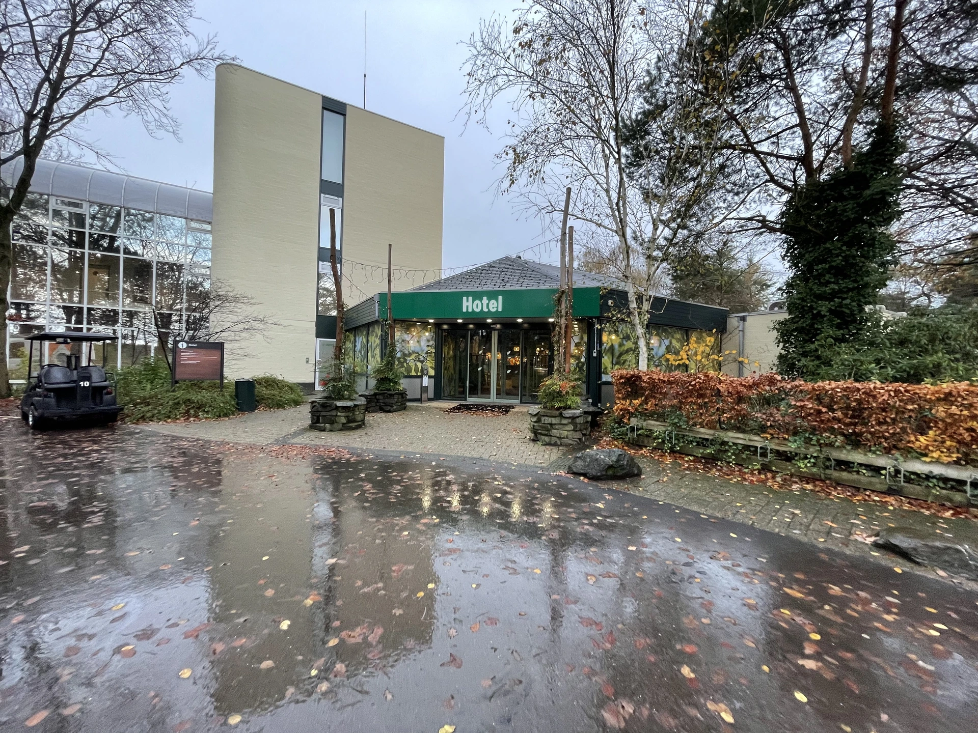 Hotel im Center Parcs De Vossemeren von außen