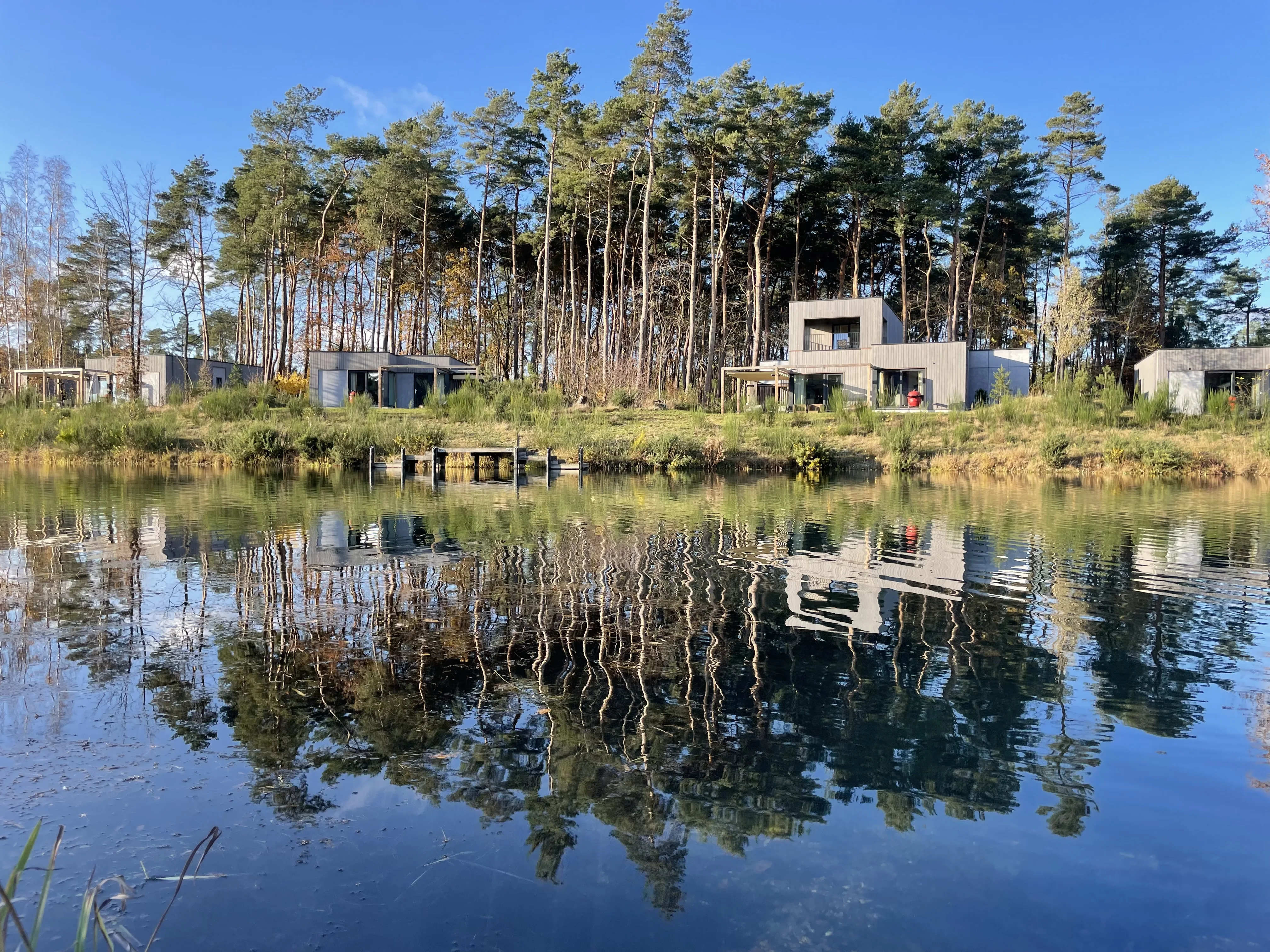 Die Ferienhäuser in den Seitenarmen
