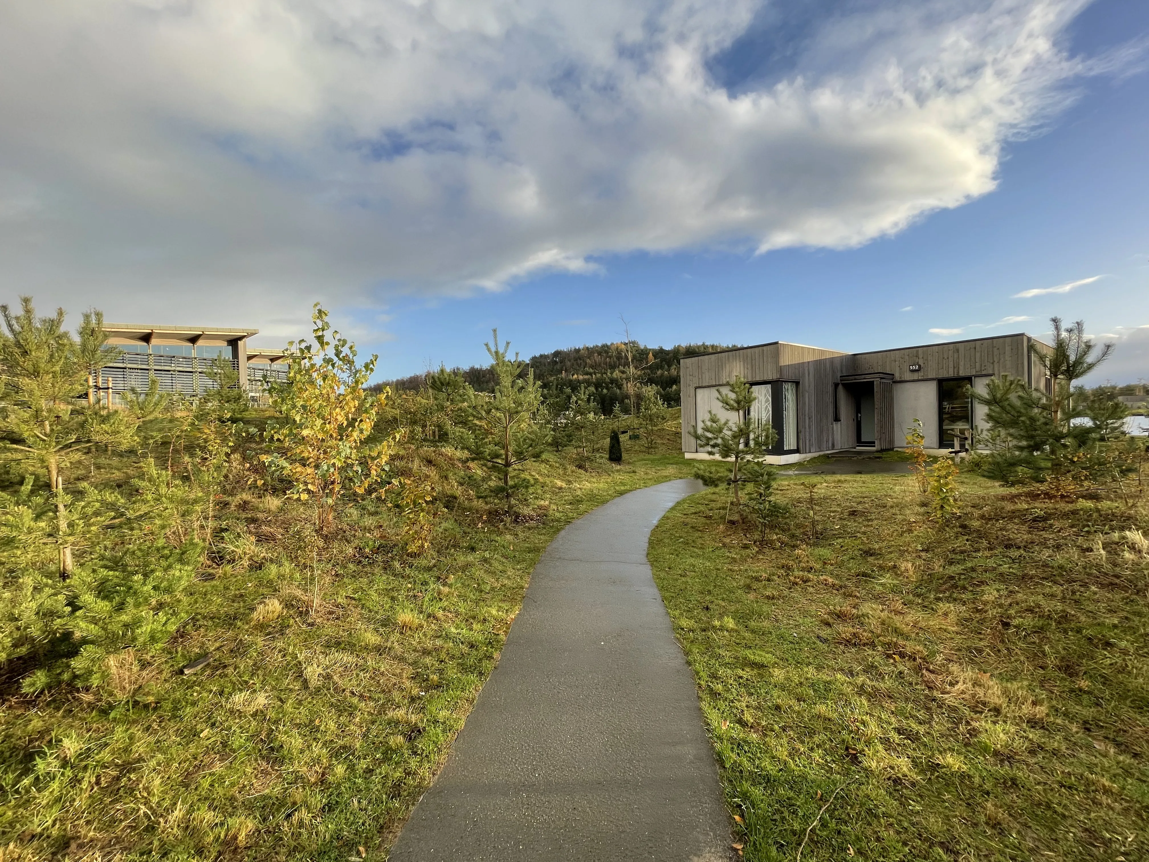 Typischer Weg zu den Ferienhäusern