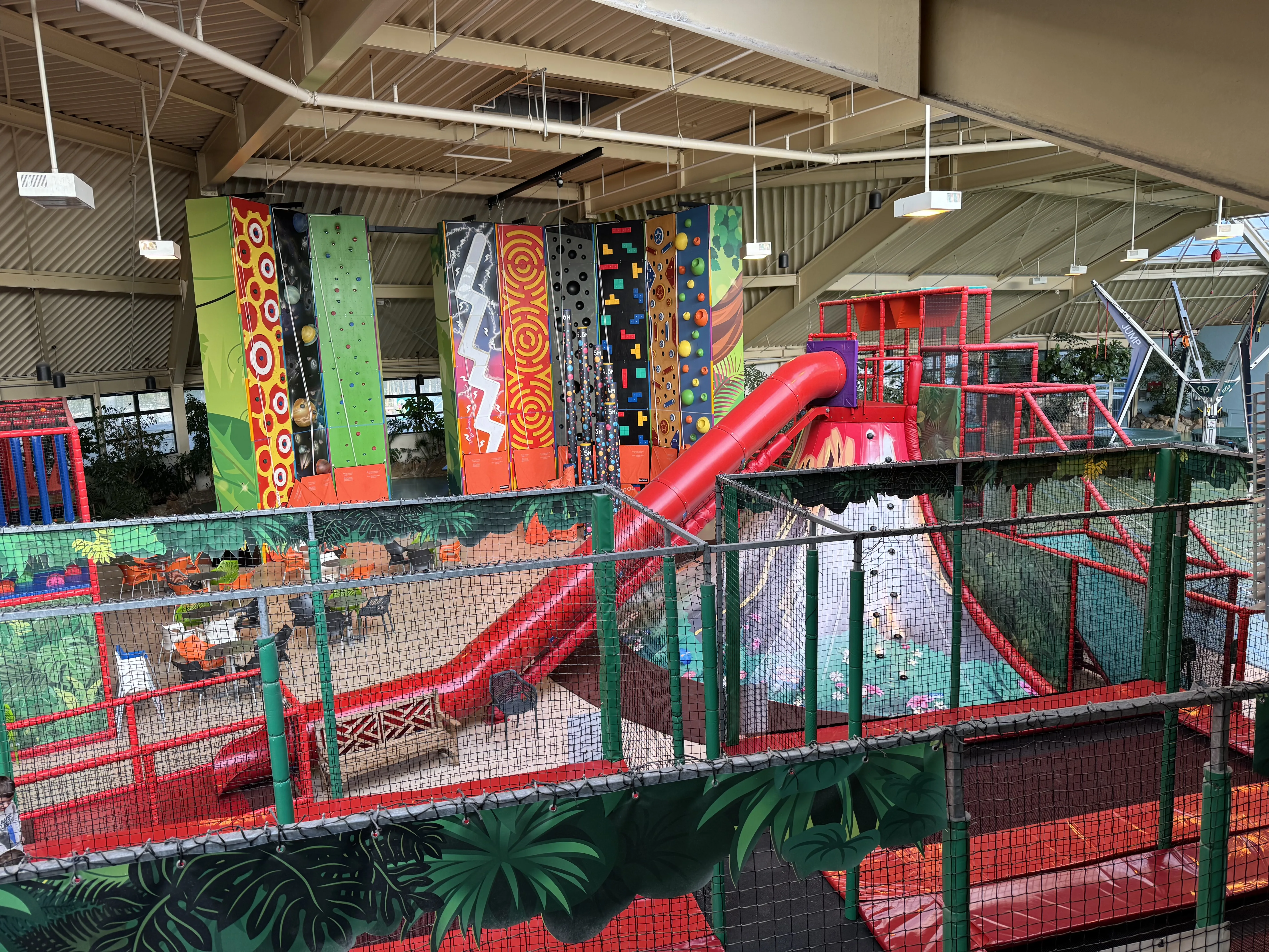 Market Dome und Baluba im Center Parcs Bispinger Heide