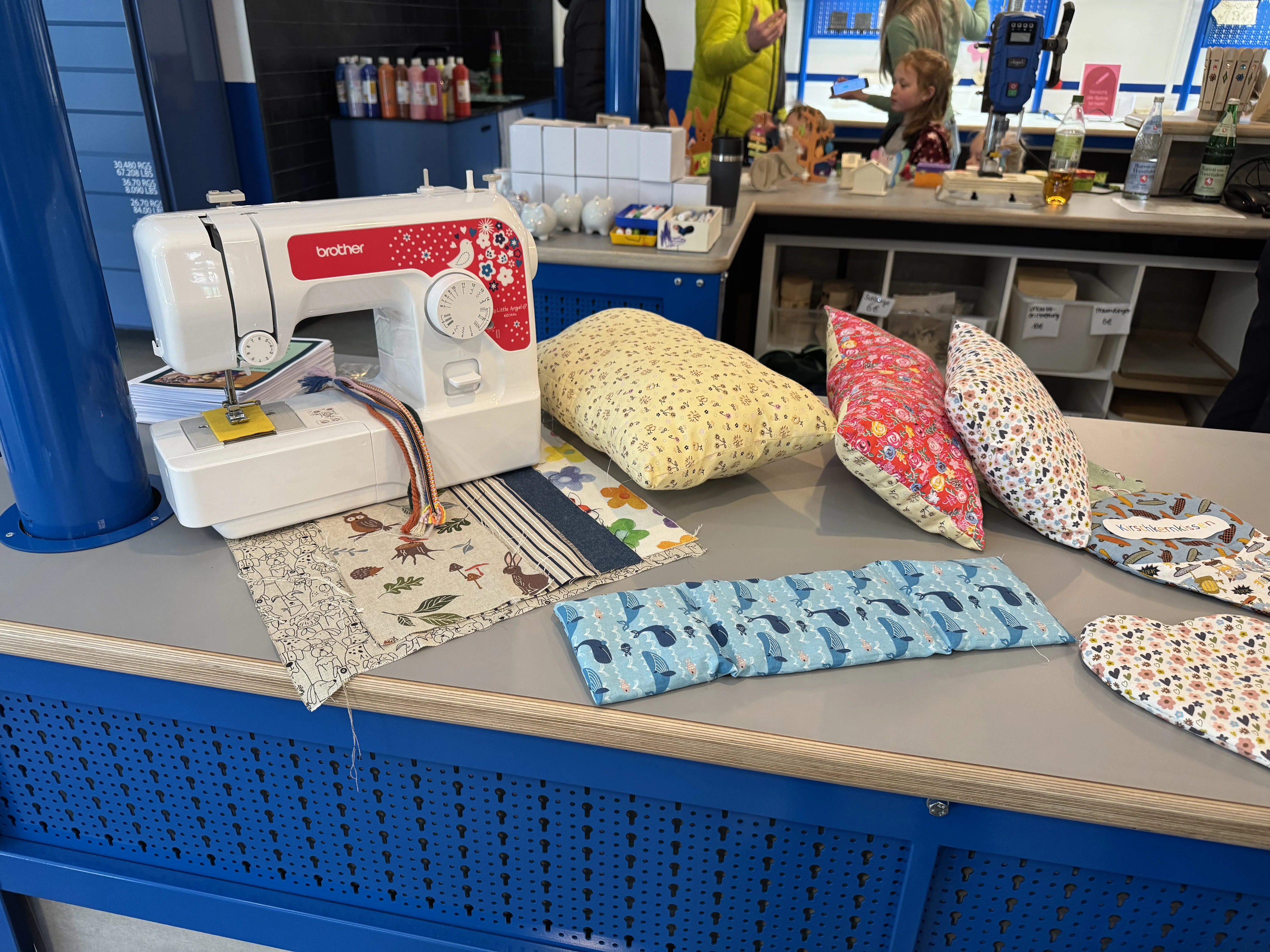 Das Atelier im Market Dome – Nähmaschine und Bastelmaterial für kreative Köpfe