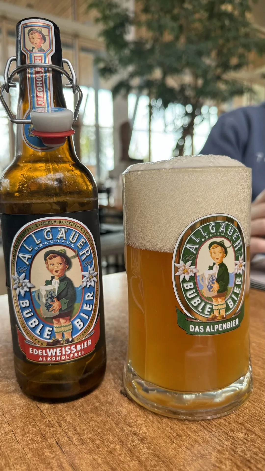 Lokales Allgäuer Bier im Market Dome Center Parcs Park Allgäu