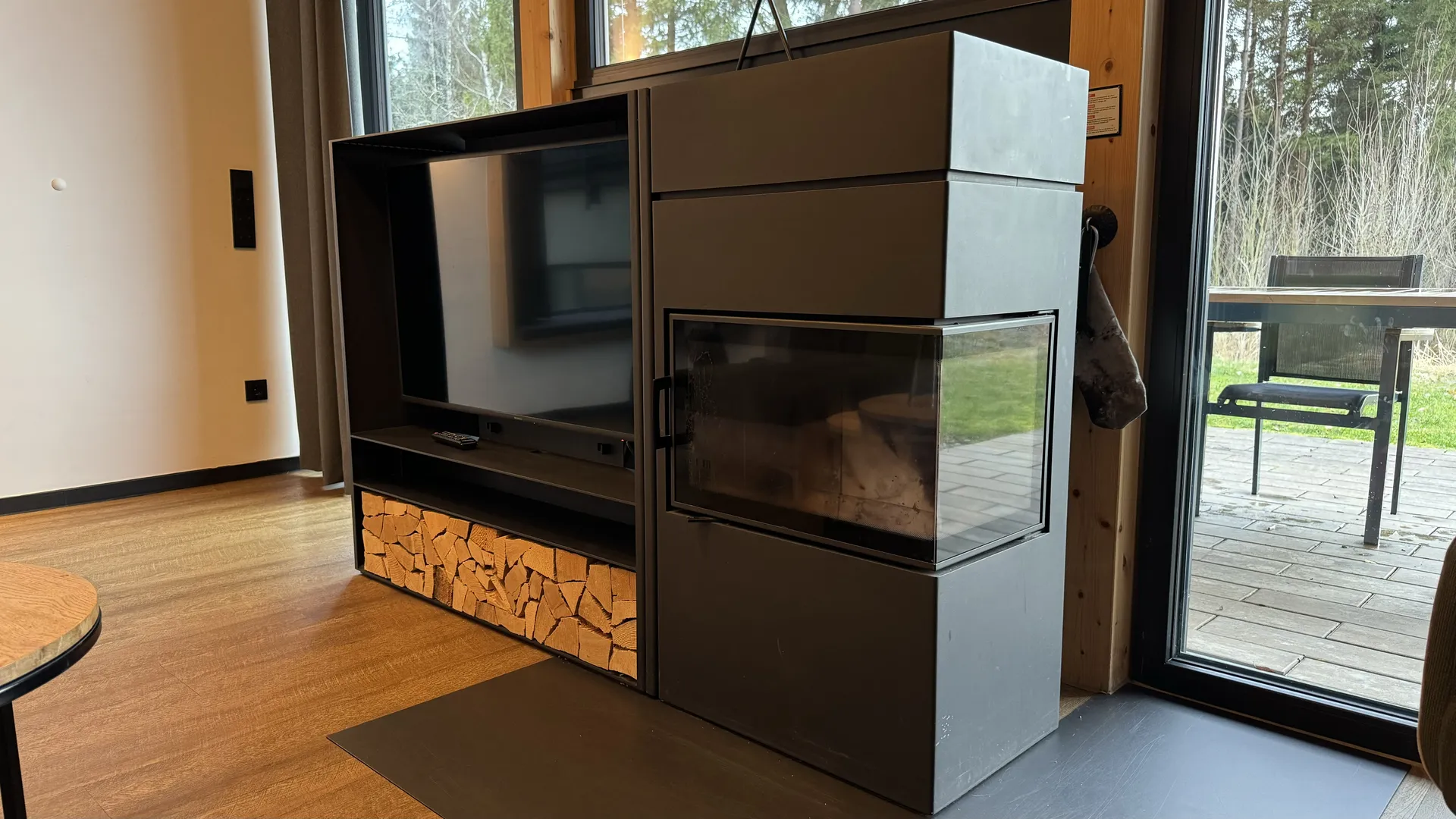 Kamin-Detail im Exclusive-Wohnzimmer