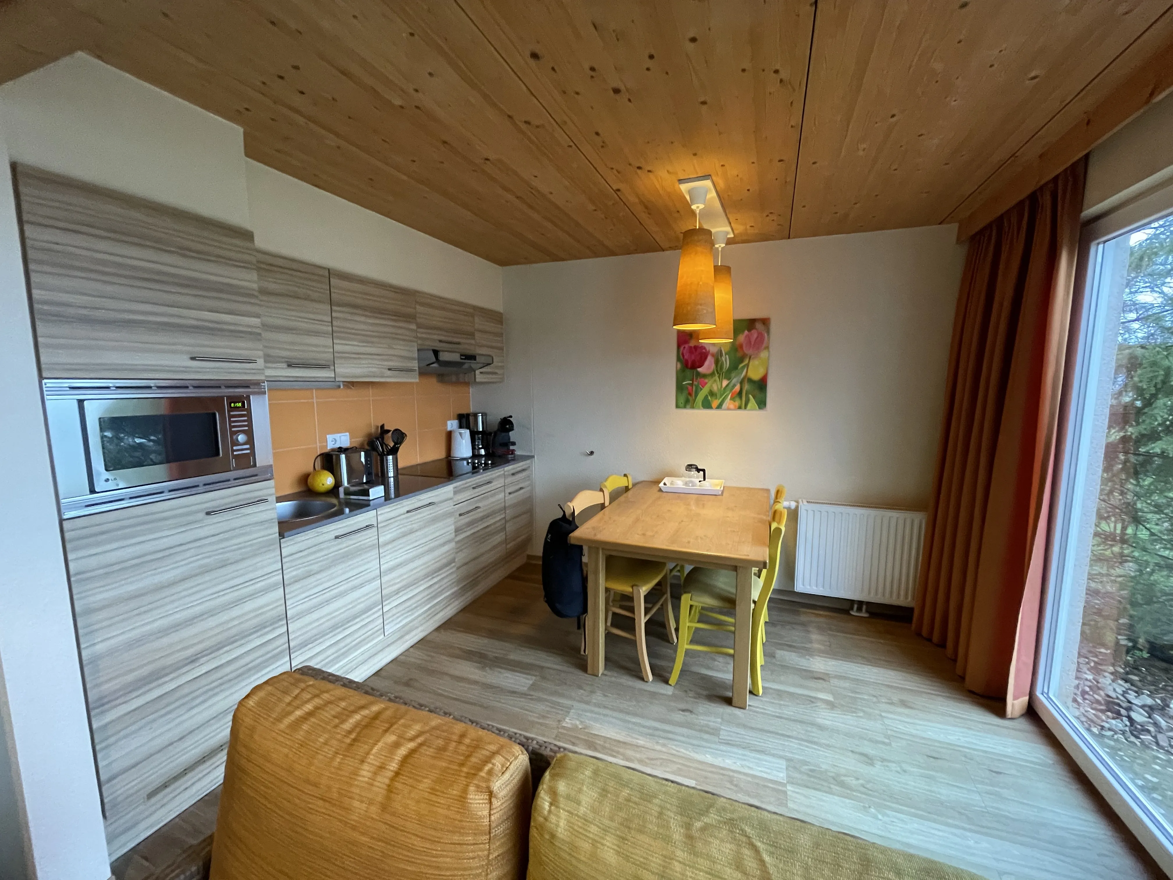 Esszimmer aus einer anderen Perspektive