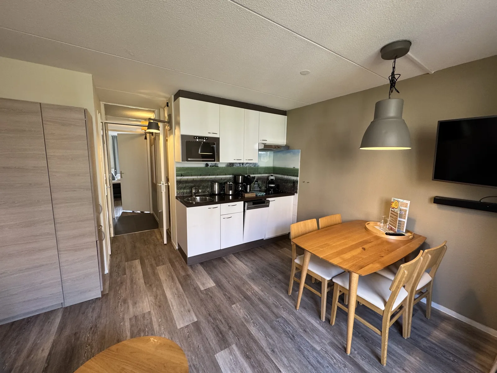 Küche im VIP-Apartment – kompakt, aber hochwertig