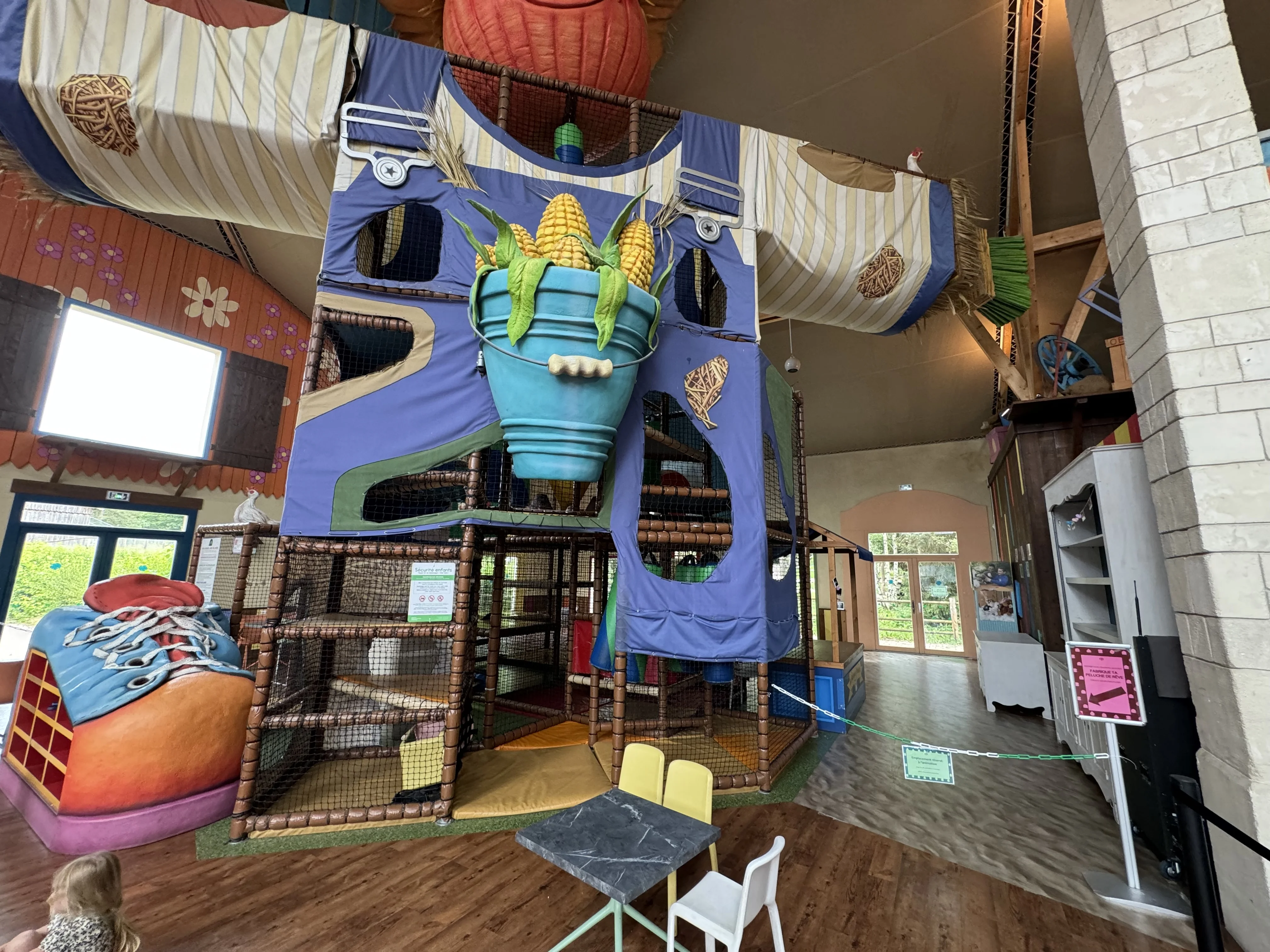 Indoor-Spielbereich für kleine Kinder