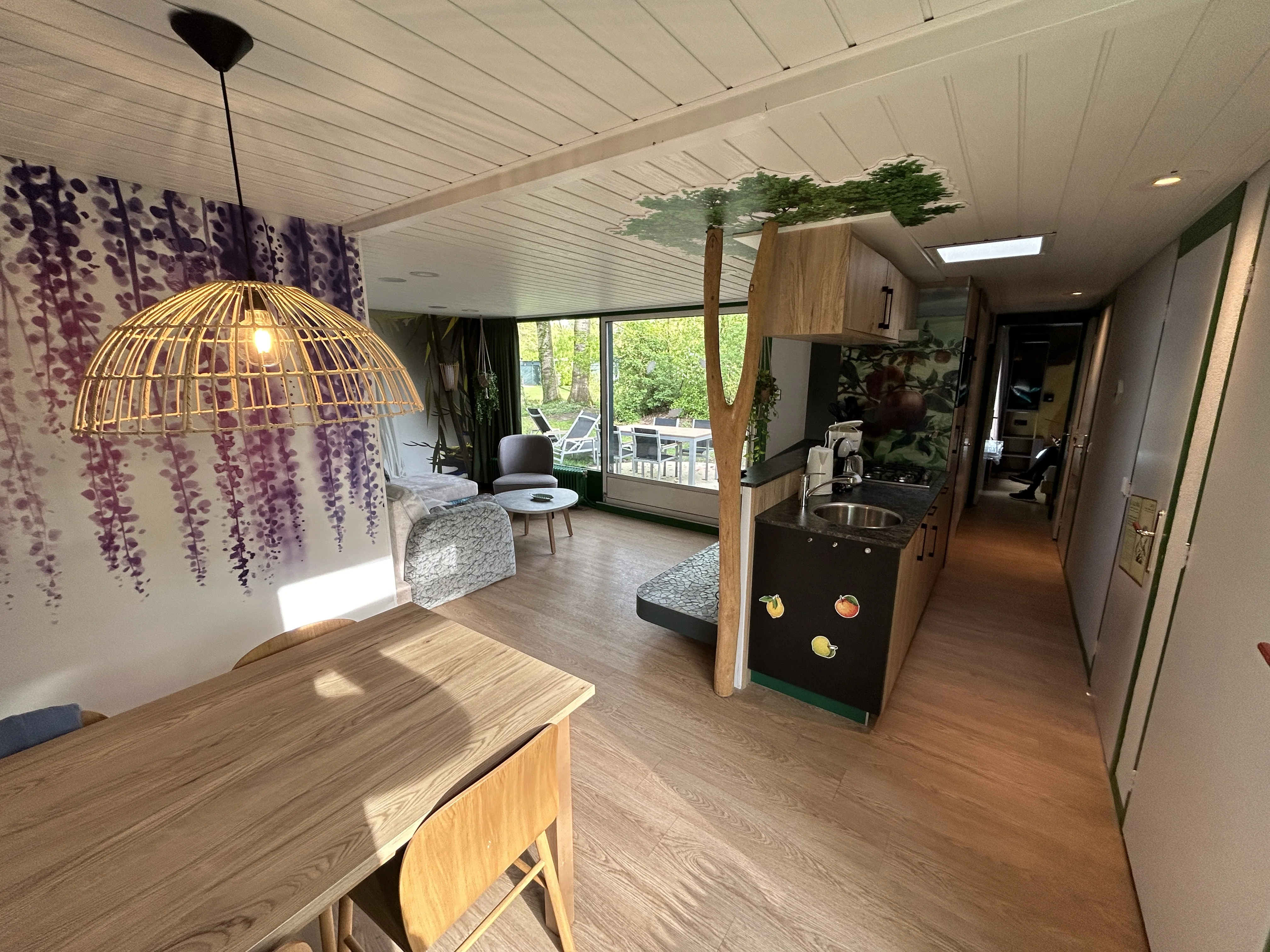 Blick in die Küche unseres Naturwunder-Ferienhauses