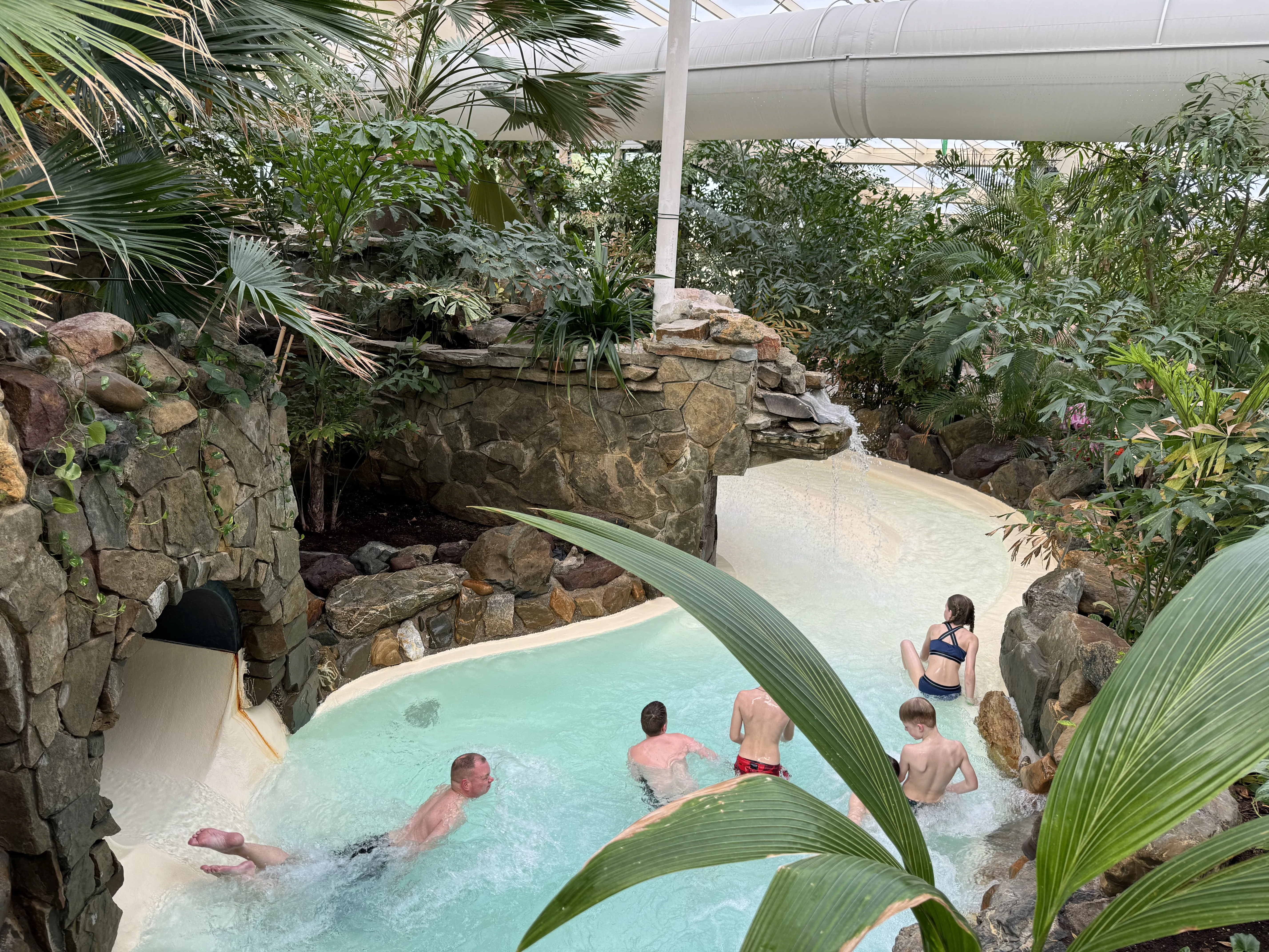 Die Wildwasserbahn im Aqua Mundo – ohne Stau am Morgen