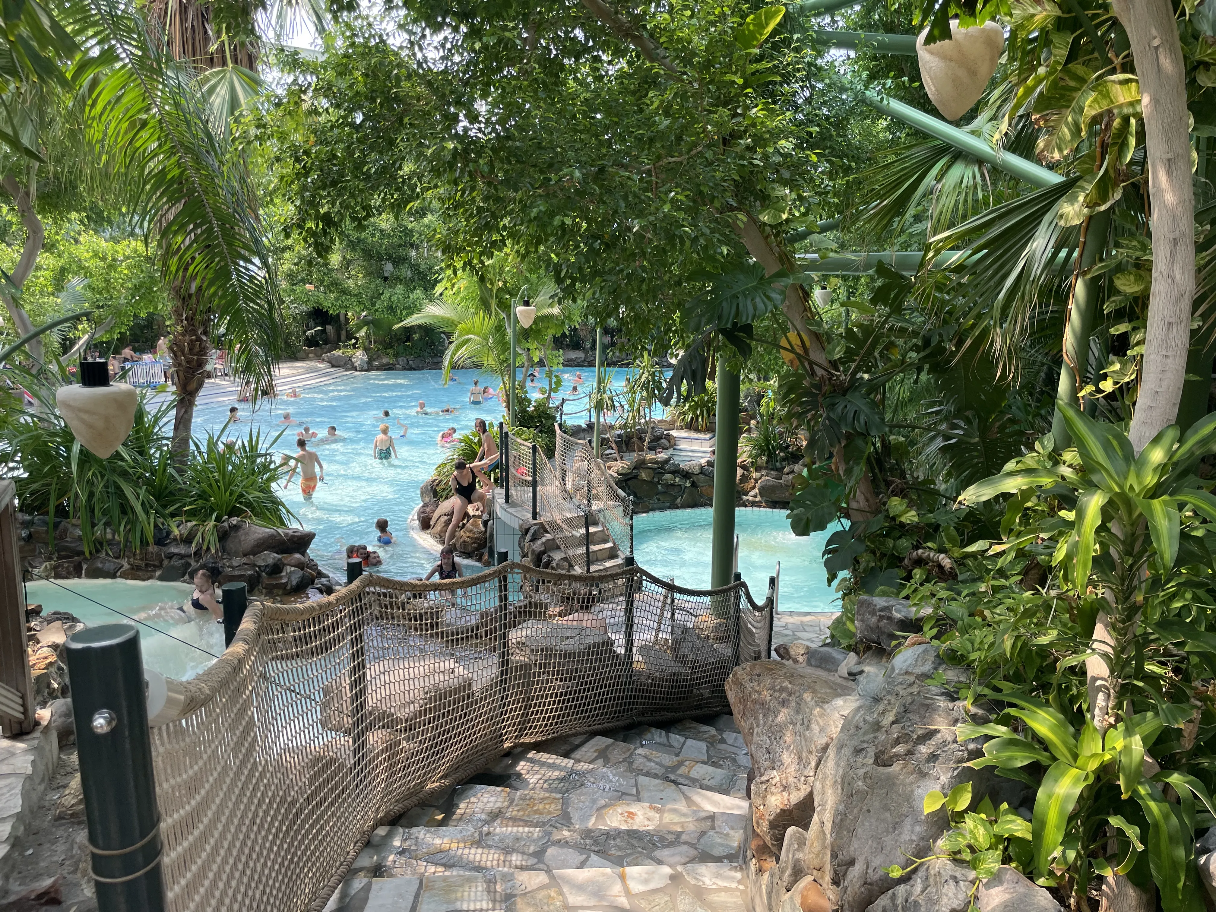 Das subtropische Aqua Mundo im Het Heijderbos – üppig bepflanzt und atmosphärisch