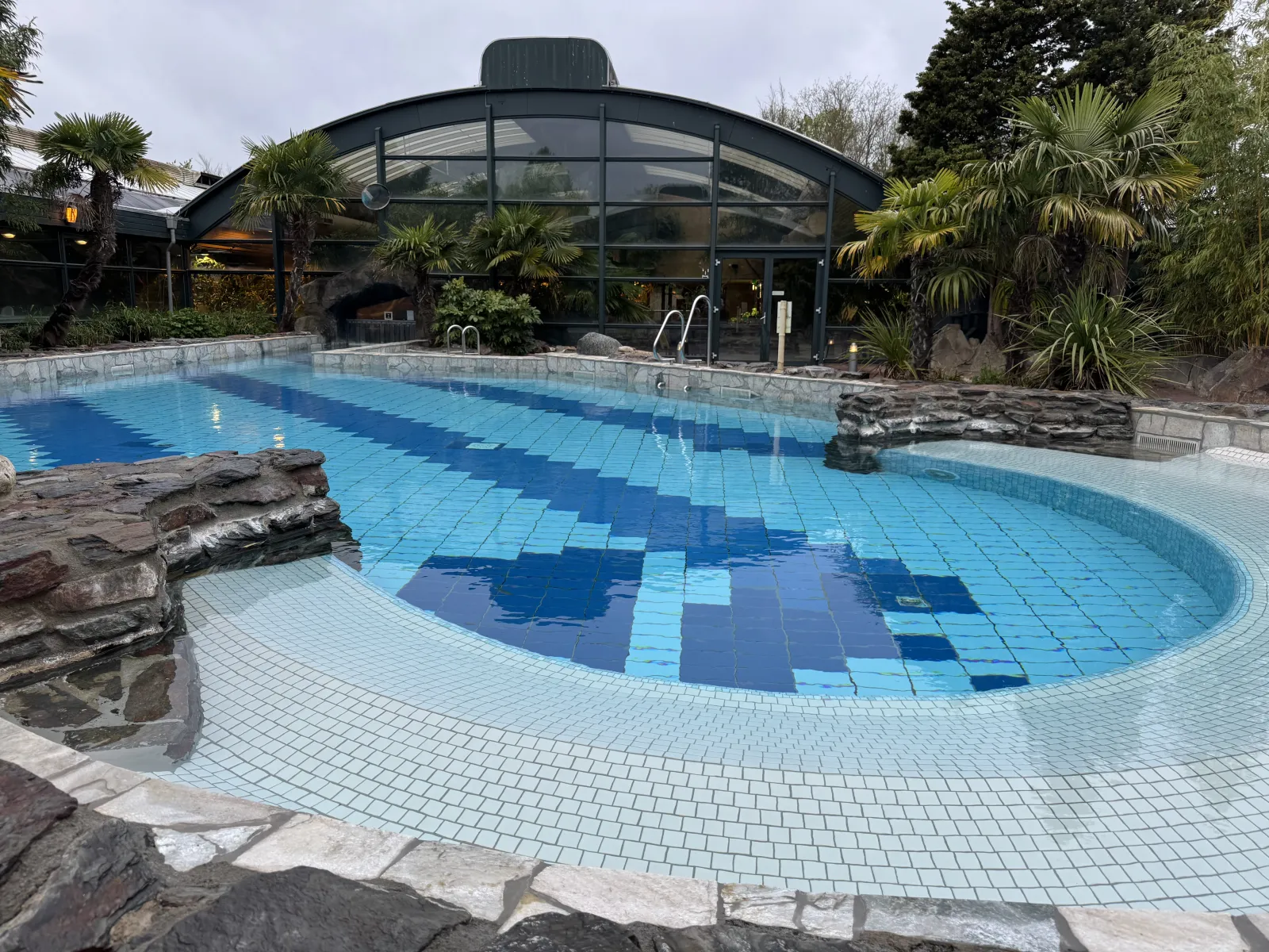 Außenbecken im Aqua Mundo des Center Parcs Het Meerdal