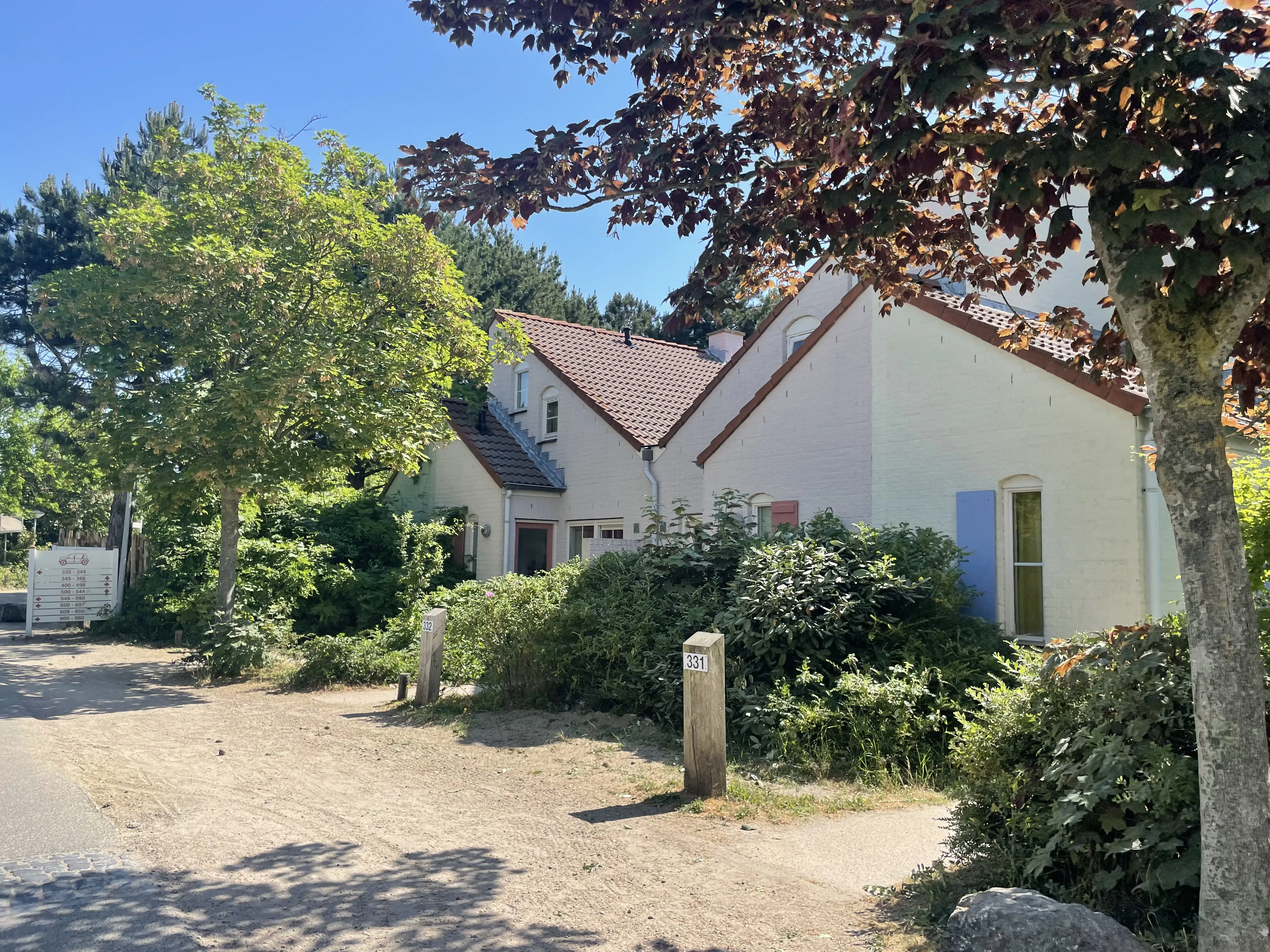 Die Ferienhäuser in der Pressionen-Zone – mediterran, aber eng beieinander