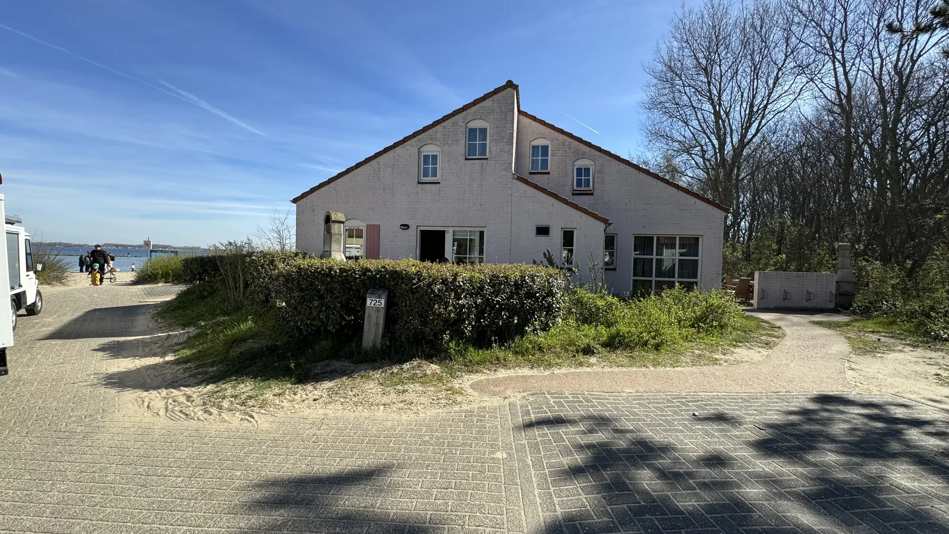 Ein weiteres Ferienhaus direkt am Zugang zum Strand am Grevelingenmeer - besser geht es kaum