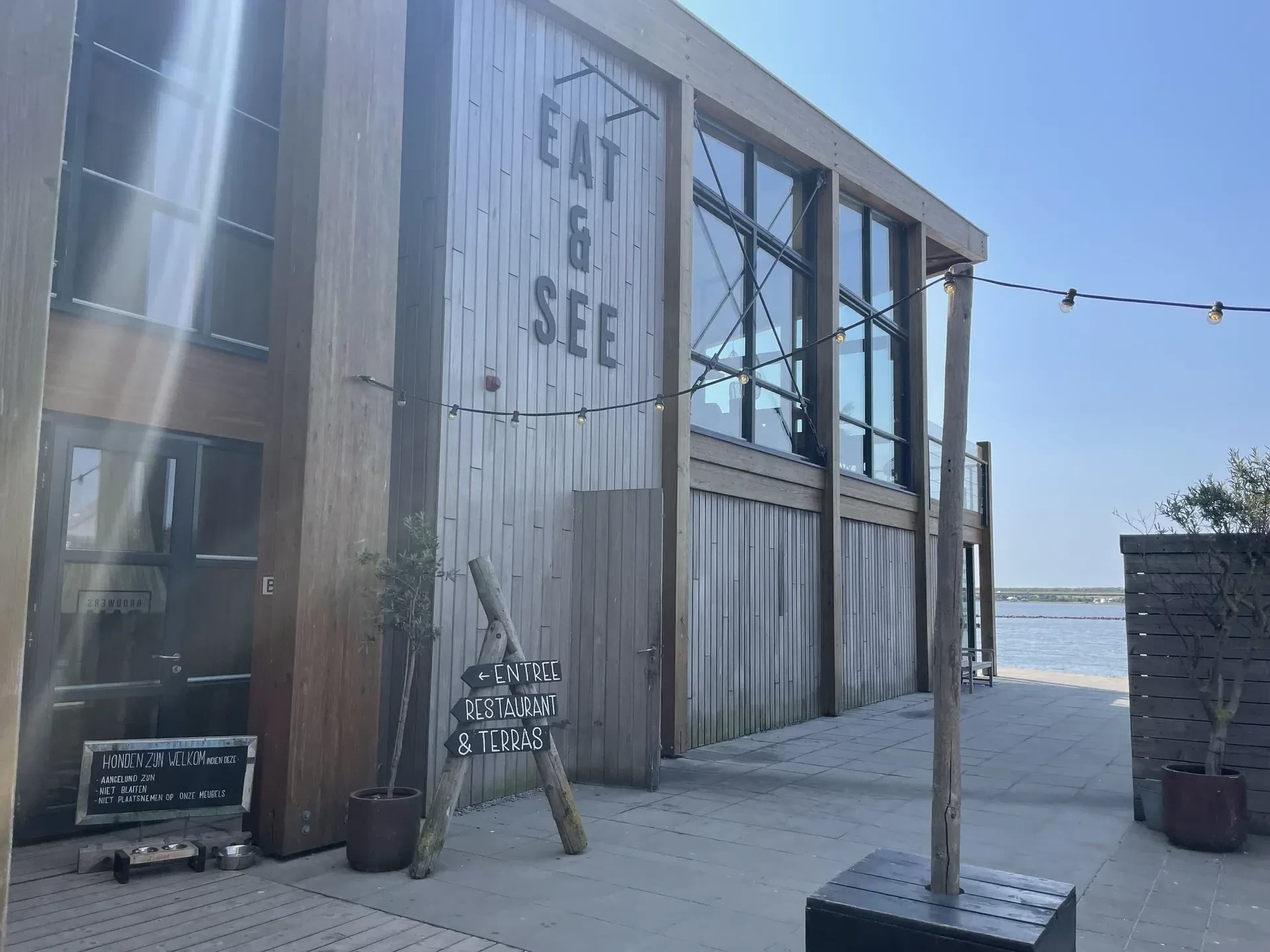 Restaurant Eat & See im Surf Center des Center Parcs Port Zelande