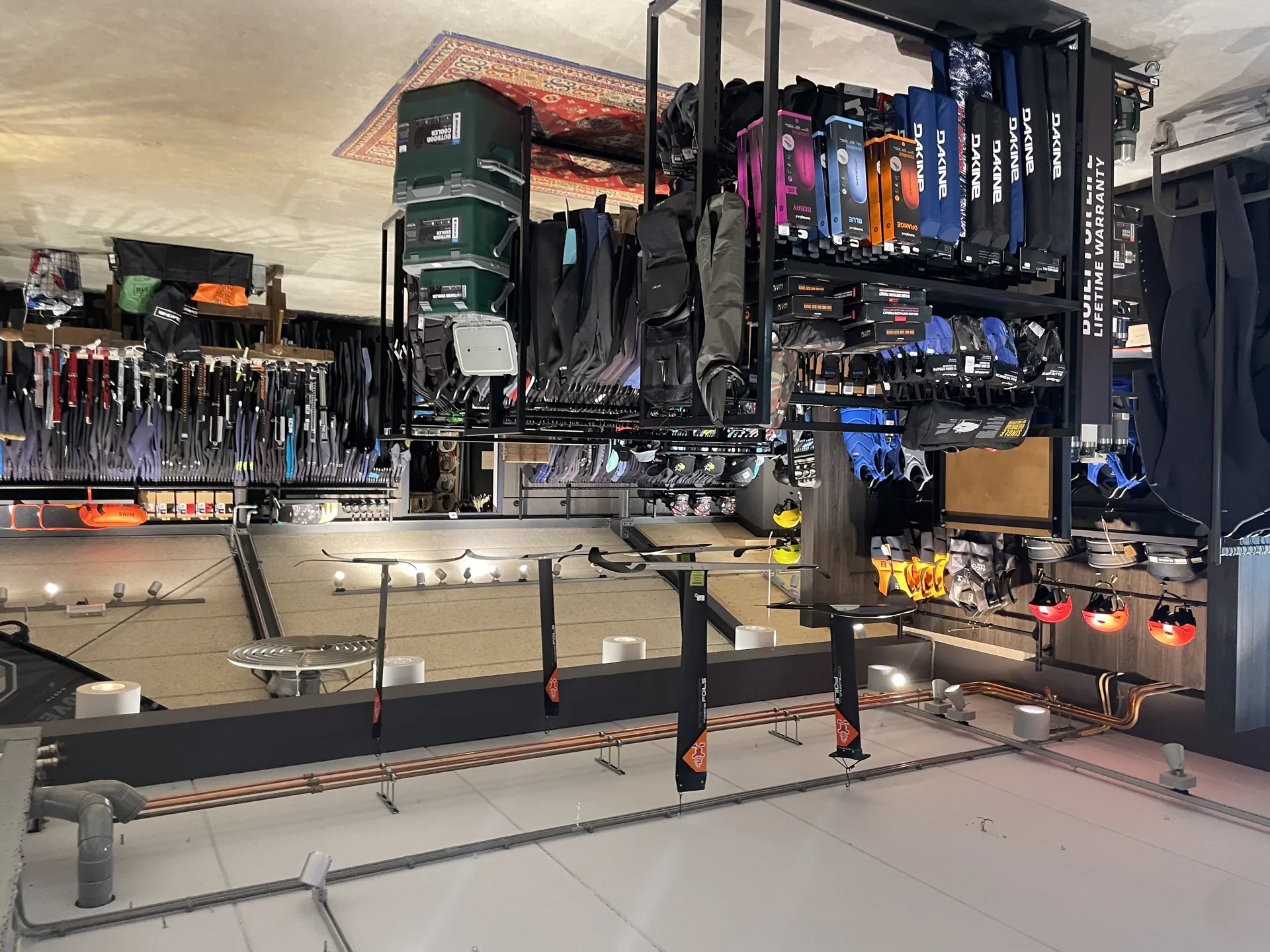 Shop im Surfcenter Port Zélande mit Surf- und Beachklamotten