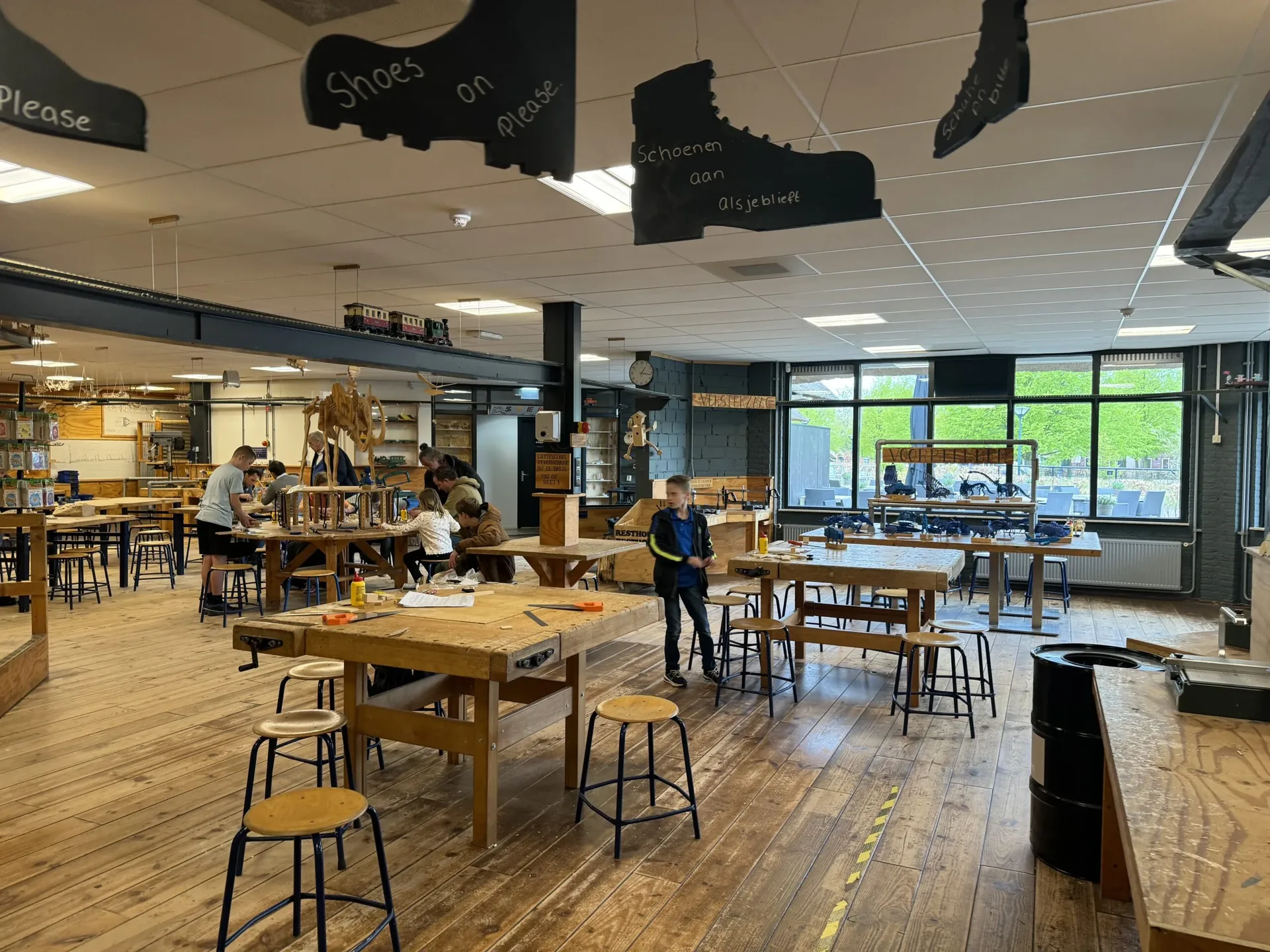 Werkstatt und Modeatelier im Hof van Saksen mit echtem Werkzeug