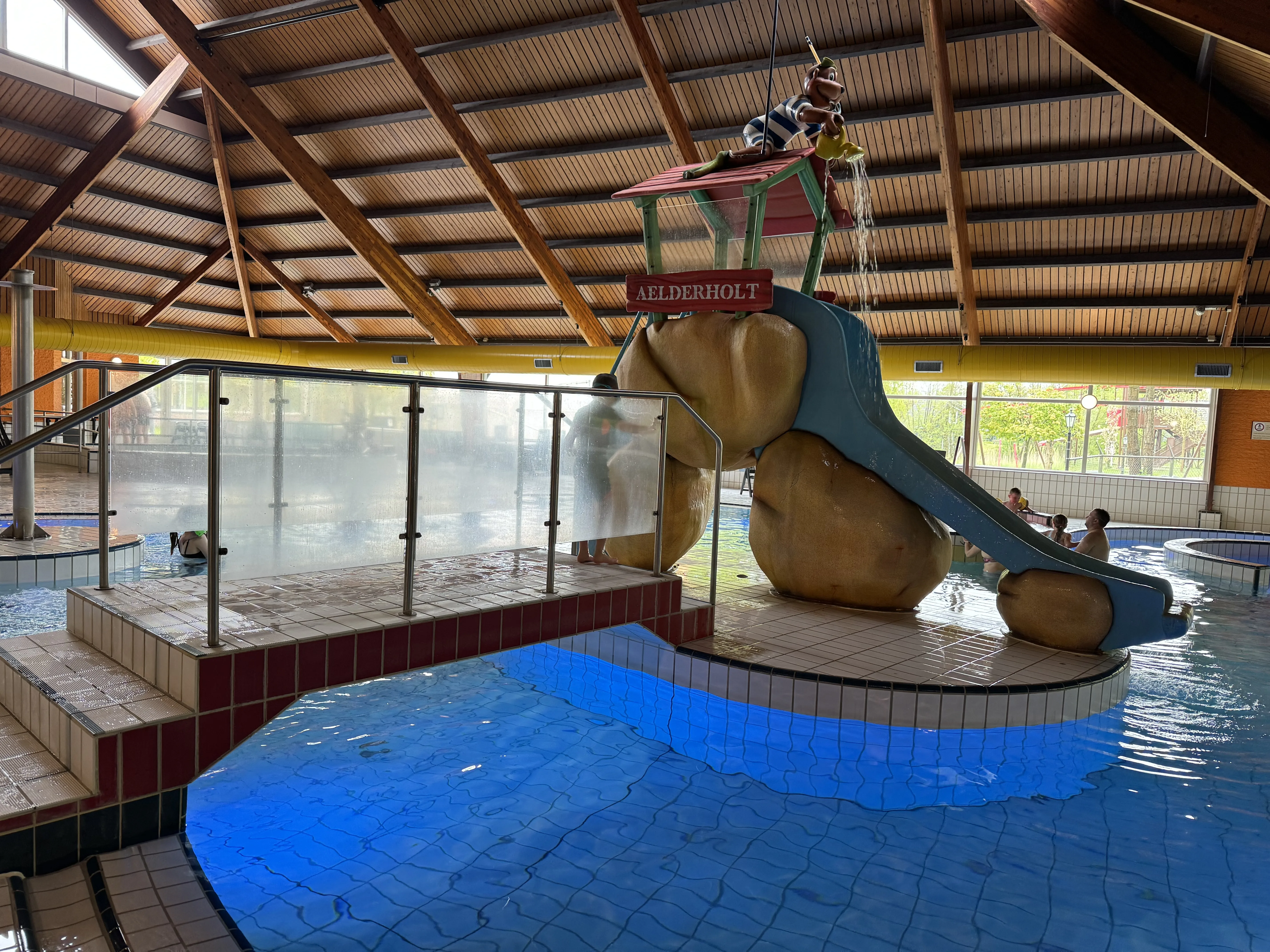 Die kleine Rutsche im Kinderbereich