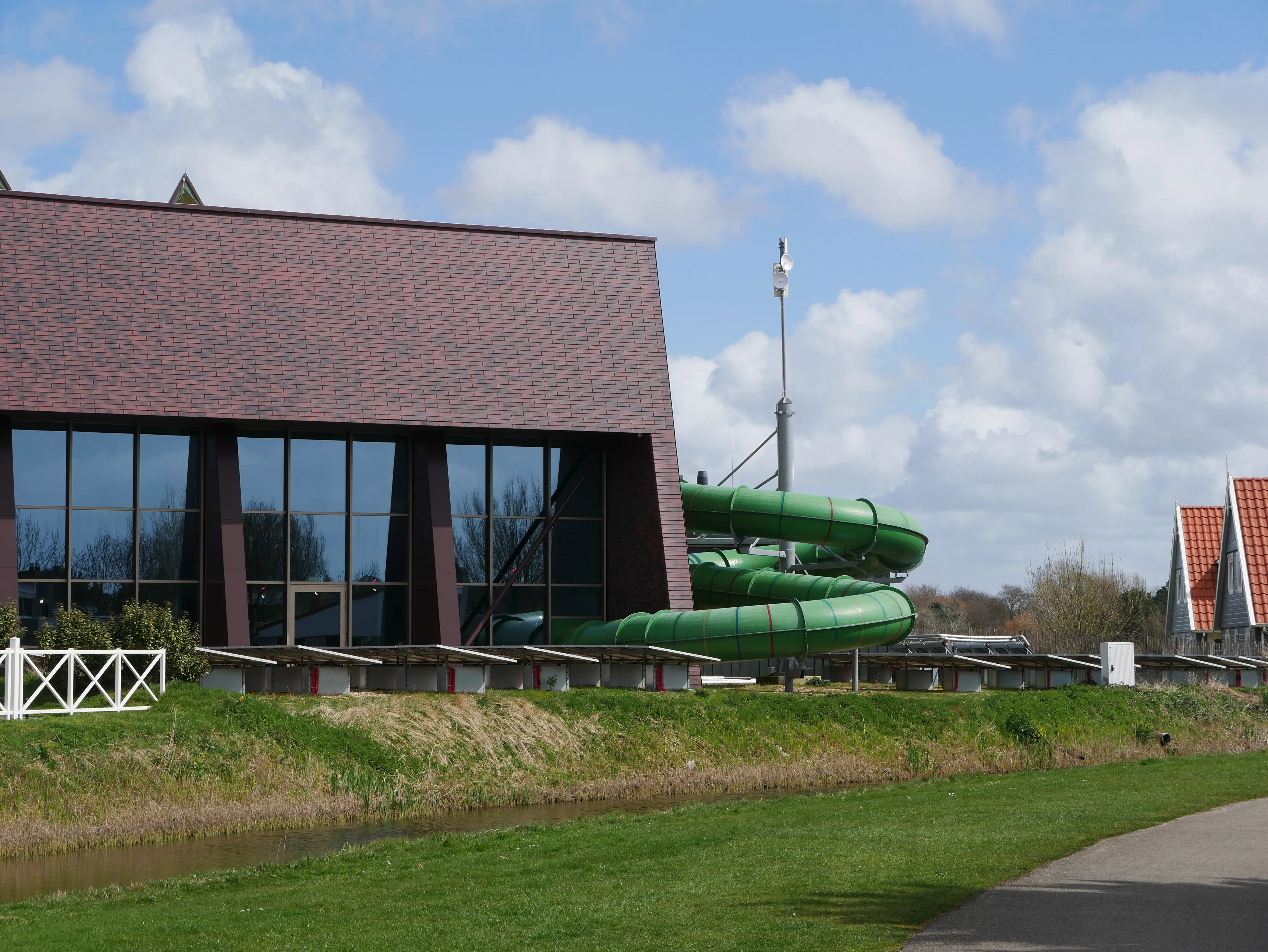 Die Rutsche von außen gesehen