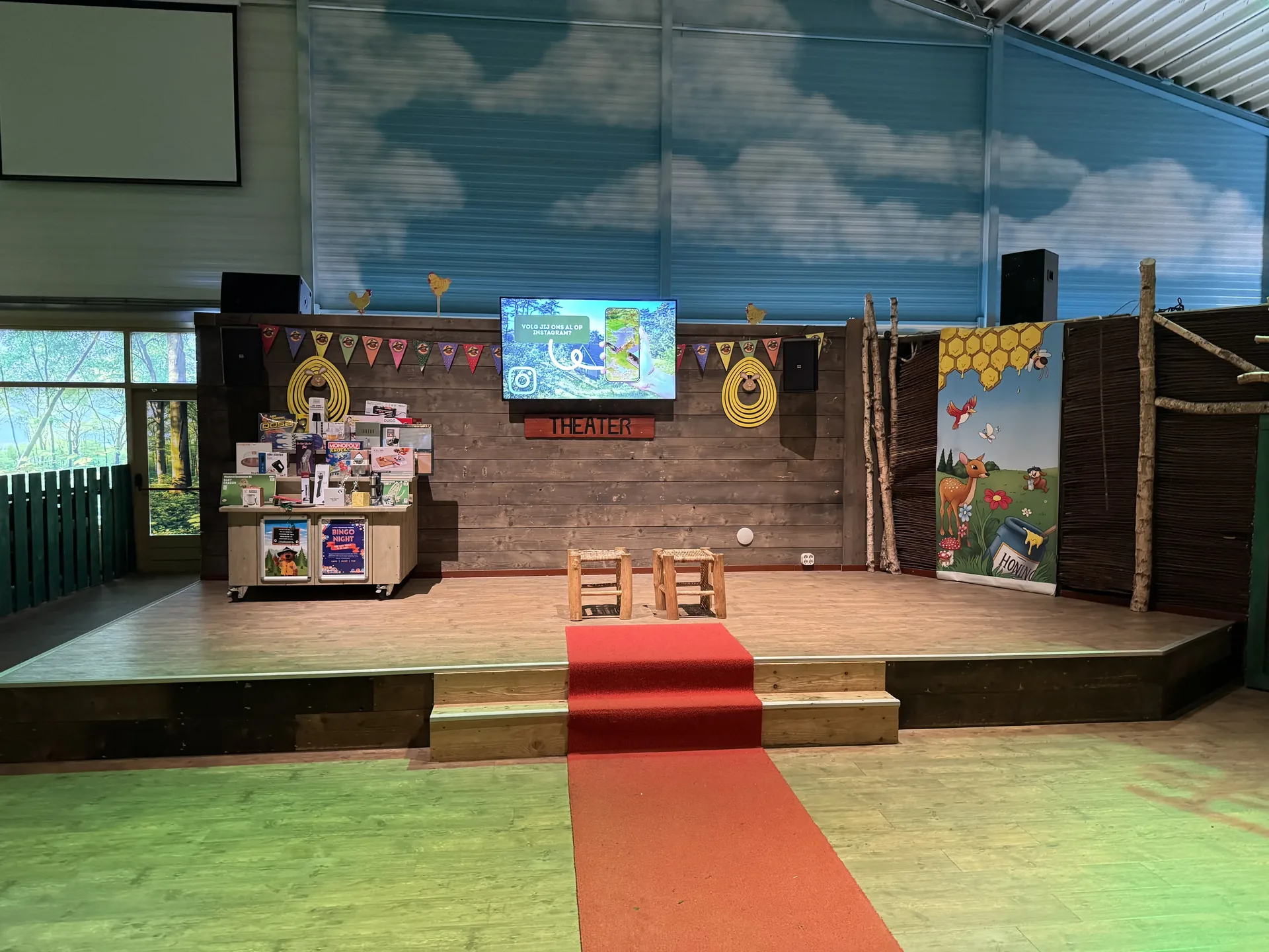 Bollo-Showbühne im Indoorspielplatz