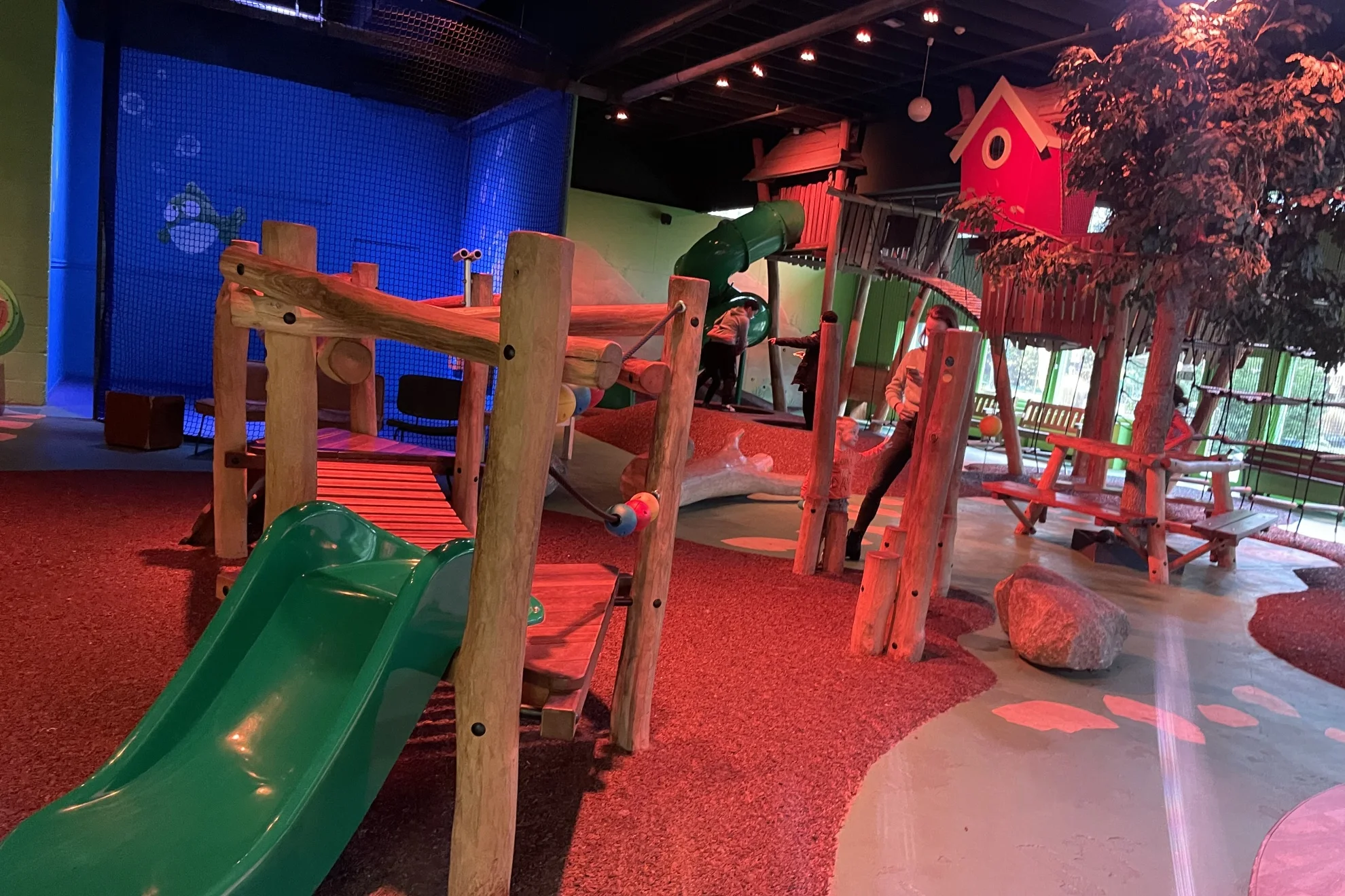 Der Indoor-Spielplatz im Landal Het Vennenbos