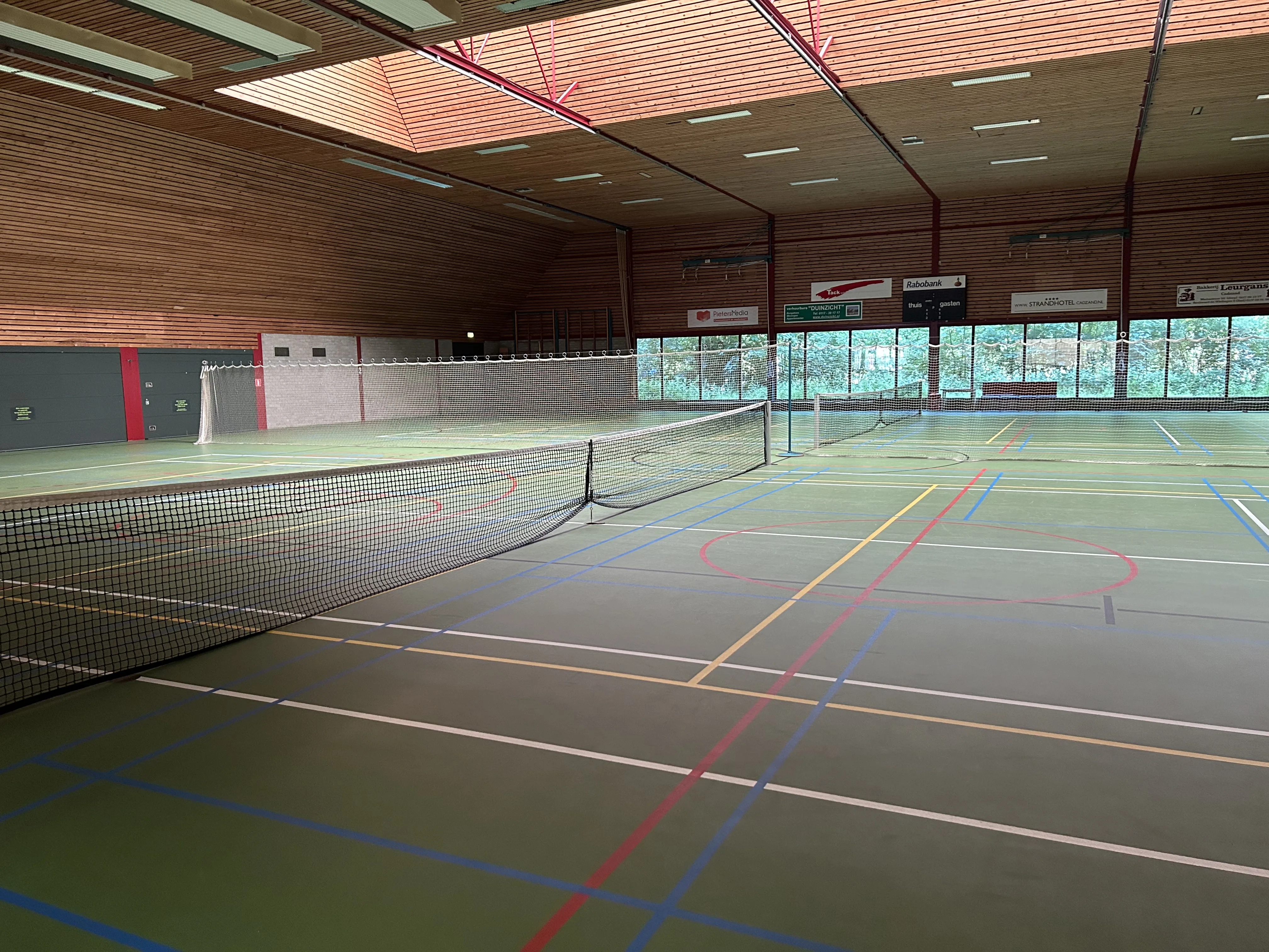 Indoor-Tennis im Sportcenter
