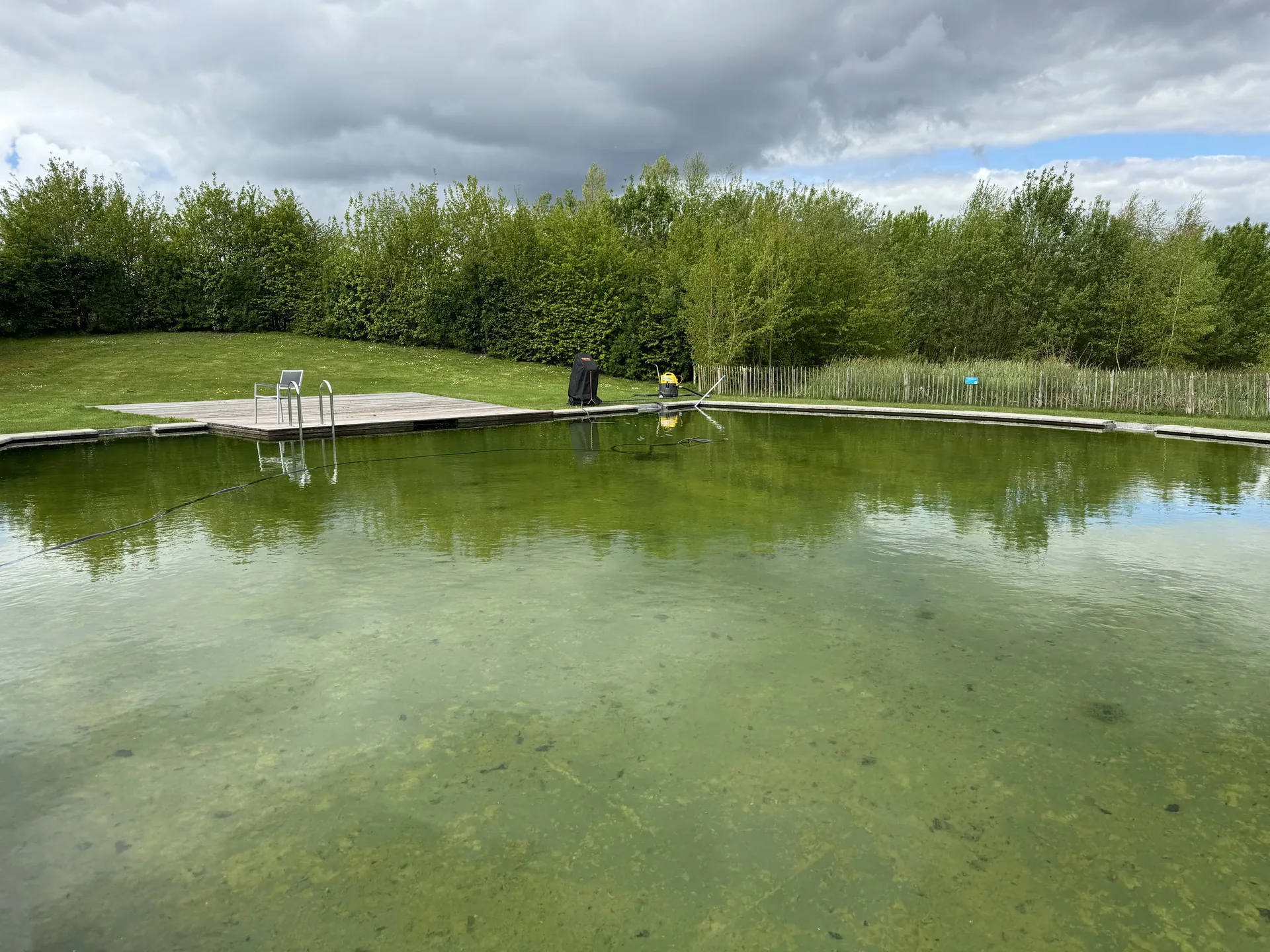 Naturschwimmbad im Landal Orveltermarke