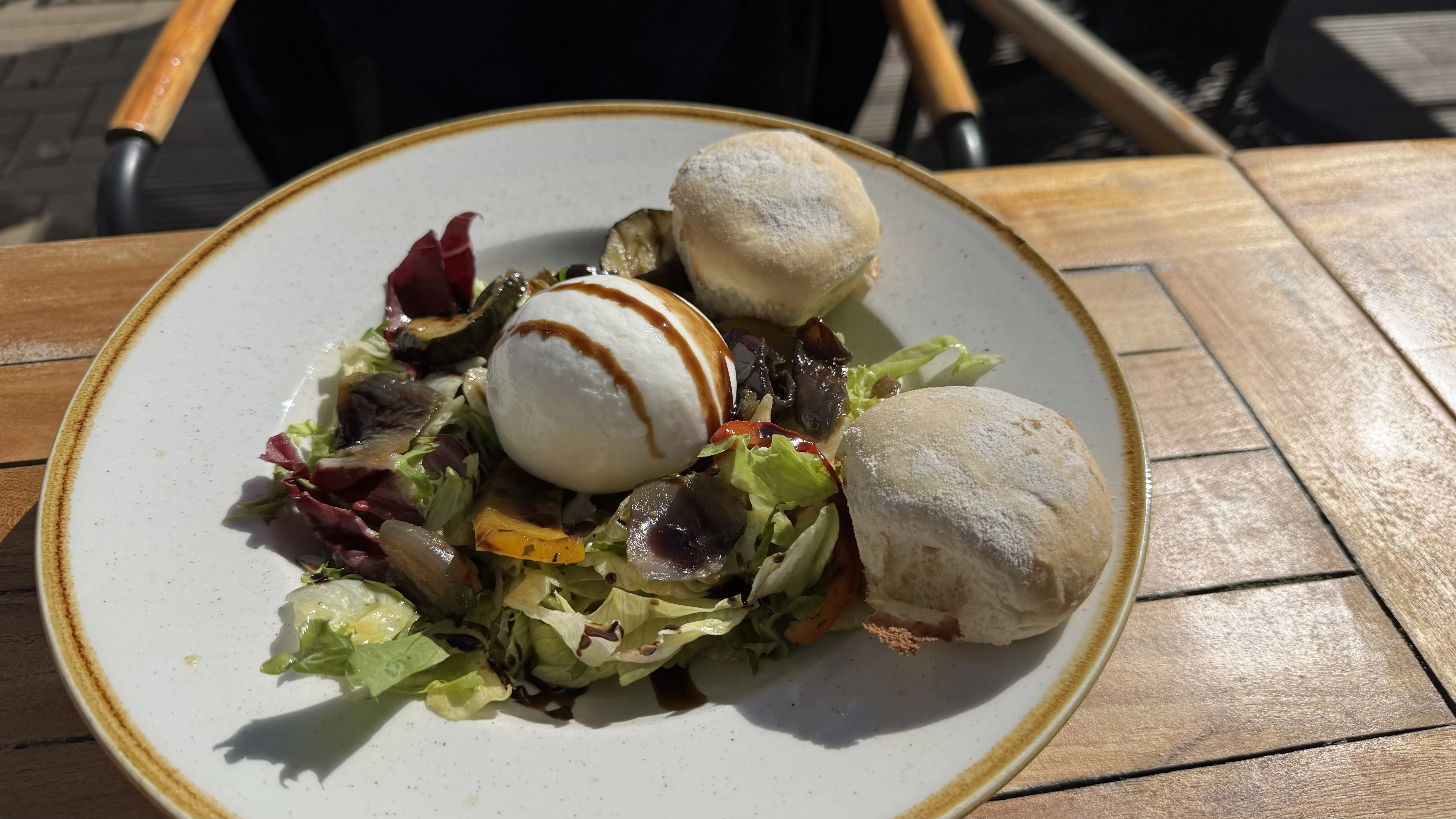 Unser Burrata-Salat im Parkrestaurant