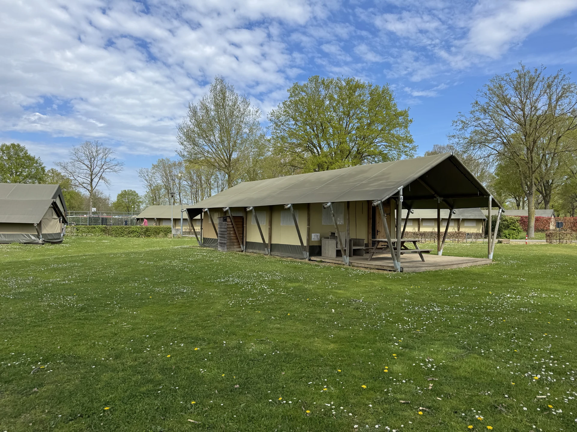 Glamping-Zelt, Safari-Zelt, Lodge und Cabin