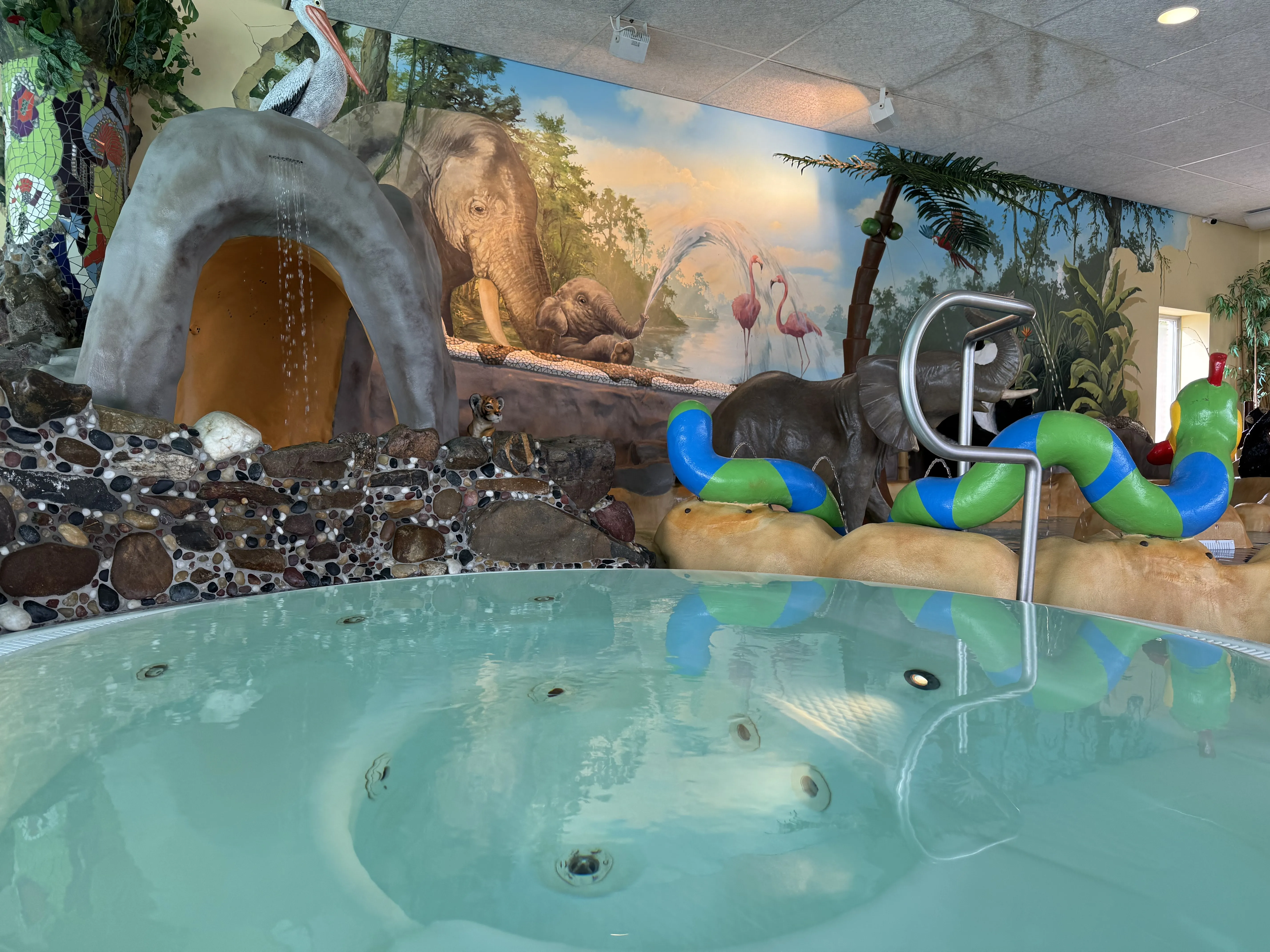 Whirlpool im Dschungel-Thema